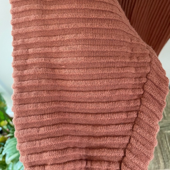 Papillon cozy funnel neck sweater - Picture 5 of 9